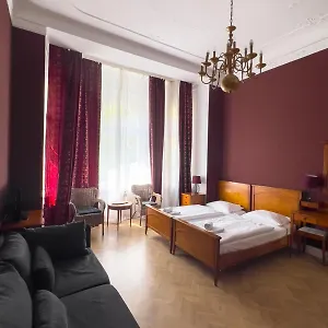 Hotel-maison Am Olivaer Platz Berlin
